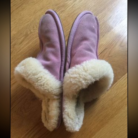 COPY - UGG size 8, Women's Scuffette II Slipper - Picture 2 of 5